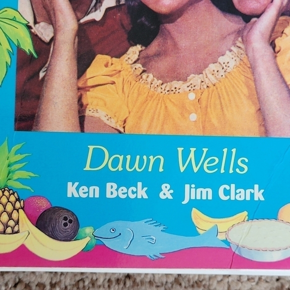 MARY ANN'S GILLIGAN'S ISLAND COOKBOOK by DAWN WELLS 1993 - Picture 13 of 15